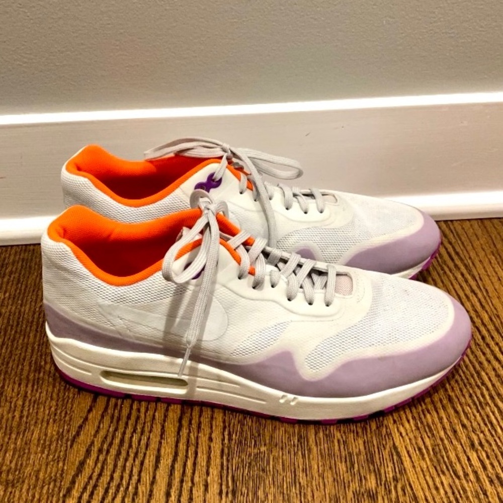 Nike women’s air max sneakers